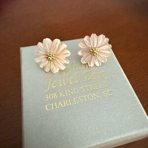 Mother of Pearl earrings - Croghans Jewel Box